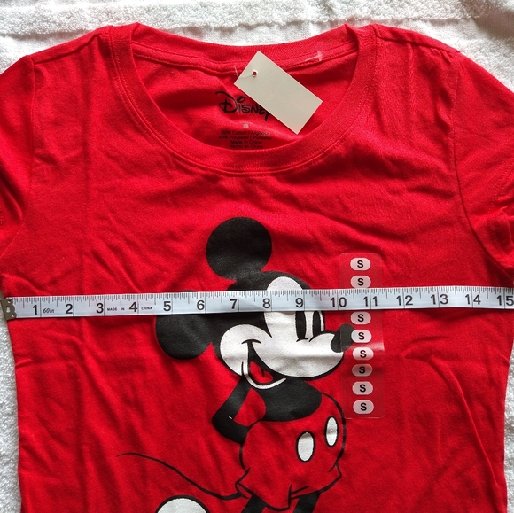 Mickey mouse graphic tee size Small - Picture 2 of 3
